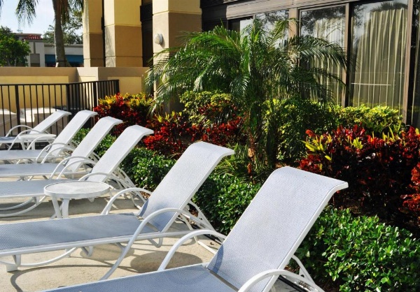 Holiday Inn Express Boca Raton - West image 12